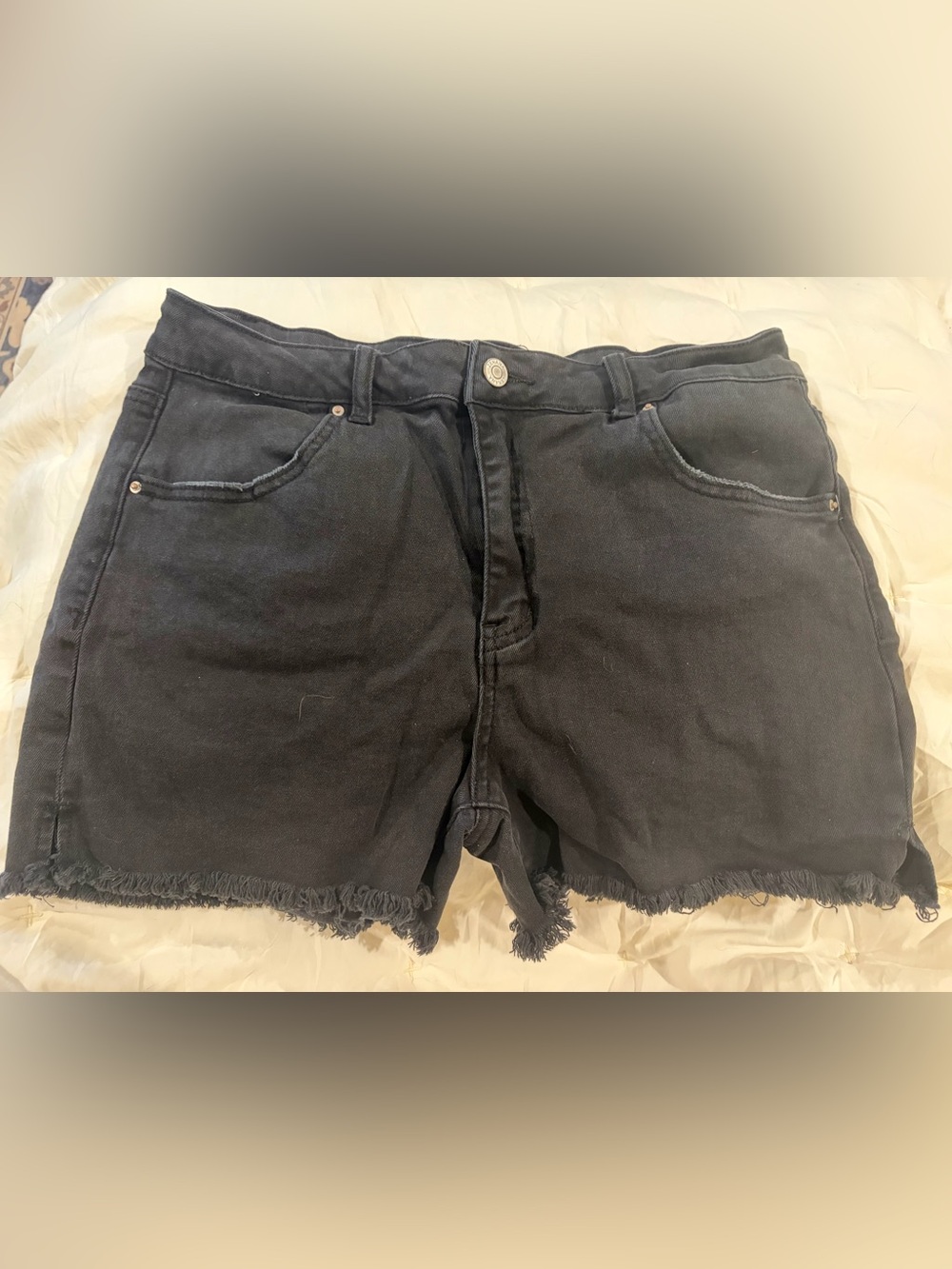Zenana Black Denim Cut Off Shorts Women's Size L NWOT